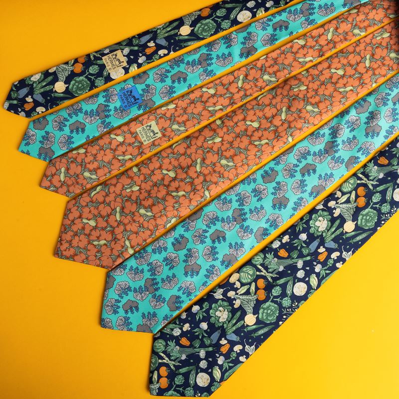 Hermes Lotto di 3 cravatte in seta  - Asta Fashion Vintage - Cambi Casa d'Aste