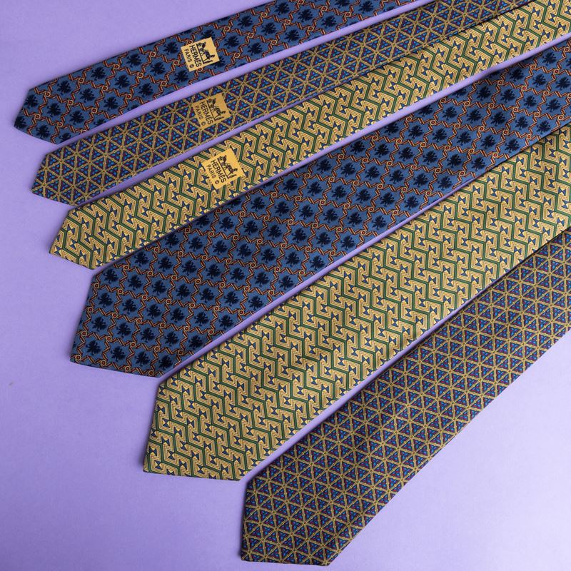 Hermes Lotto di 3 cravatte in seta  - Asta Fashion Vintage - Cambi Casa d'Aste