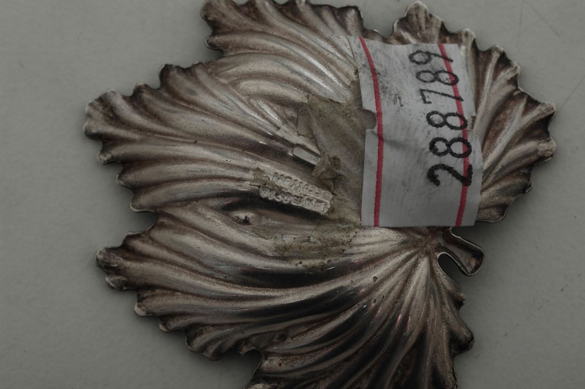 Foglia. Argentiere Clementi, Bologna per Maison Gianmaria Buccellatifiore. Argentiere Clementi, B...