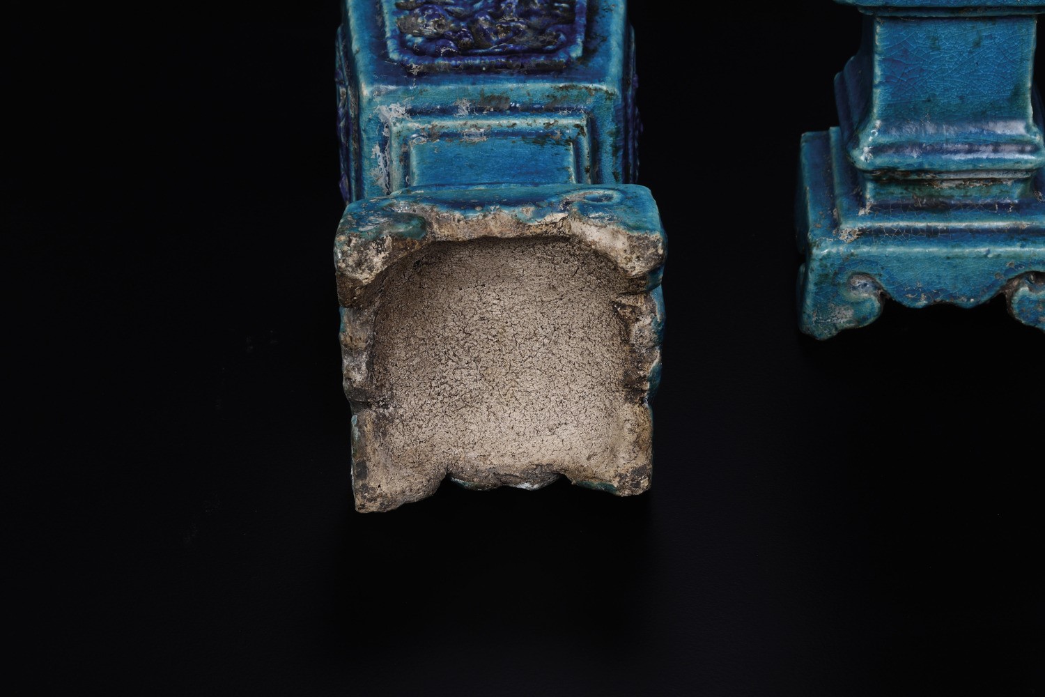 Coppia di Vasi in Porcellana Invetriata Turchese, Cina, Dinastia Qing, Epoca Kangxi (1662-1722)