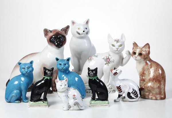Collezione di dieci gatti in porcellana. XX secolo