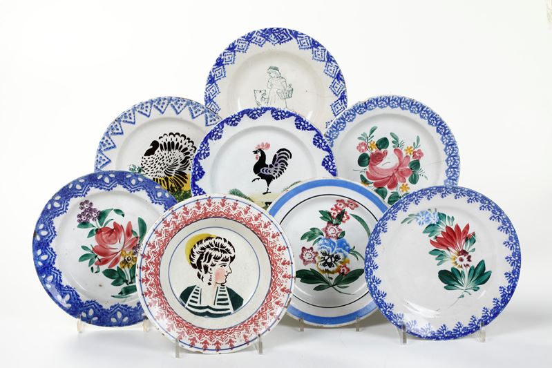 Otto piatti popolari. Veneto, seconda metà del XIX secolo.  - Auction Collectible Majolica and Porcelain - Cambi Casa d'Aste