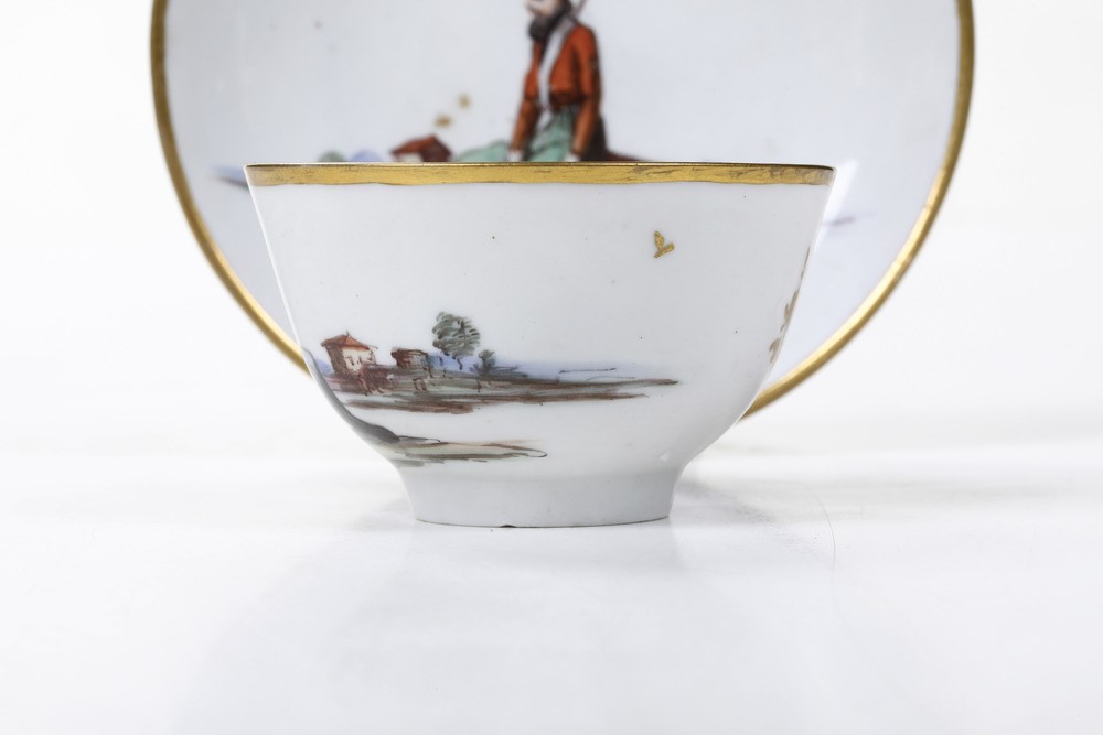 Tazza con Piattinonove, Manifattura Antonibon-parolin, 1798 Circaprobabile Decorazione di Giovann...