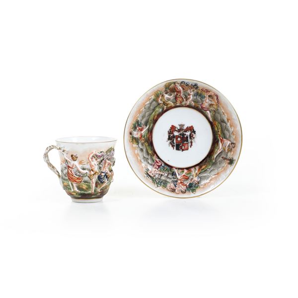 Tazza con piattino. Turingia, XX secolo.