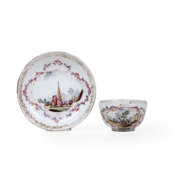 Tazza con piattino. Meissen, 1735-1740 circa.