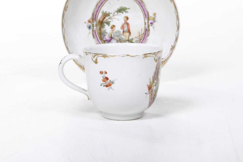Turingia, Tazza con piattino, porcellana policroma (circa 1780)
