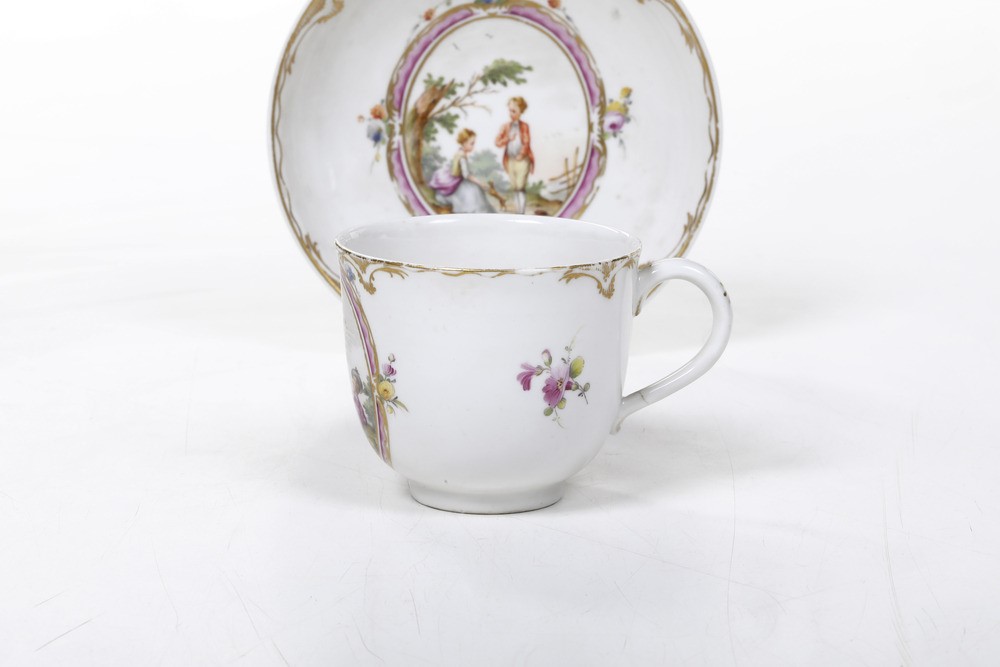 Turingia, Tazza con piattino, porcellana policroma (circa 1780)