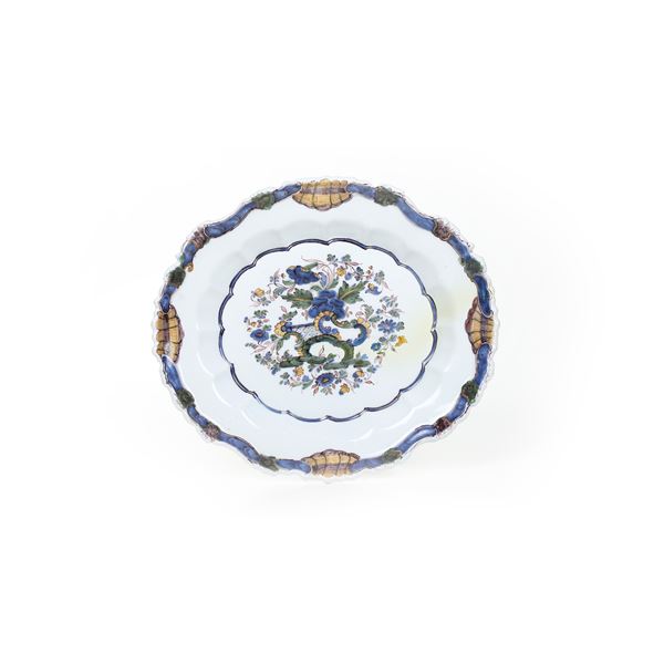 Piatto ovale. Nove, Manifattura Antonibon, prima metà del XVIII secolo.