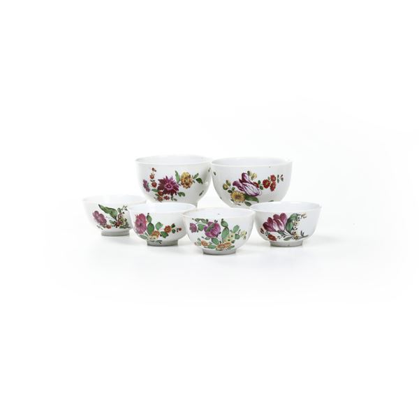 Sei tazze. Nove, Manifattura Antonibon, seconda metà del XVIII secolo.