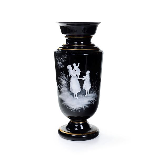 Vaso “Mary Gregory”.<BR>Boemia, seconda metà del XIX secolo.