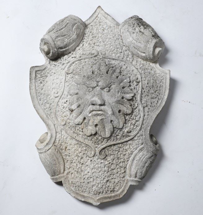 Stemma in pietra di Vicenza. XIX-XX secolo  - Auction Sculptures - Cambi Casa d'Aste