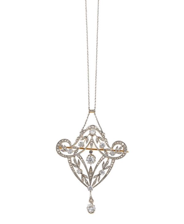 Necklace with gold and diamond pendant