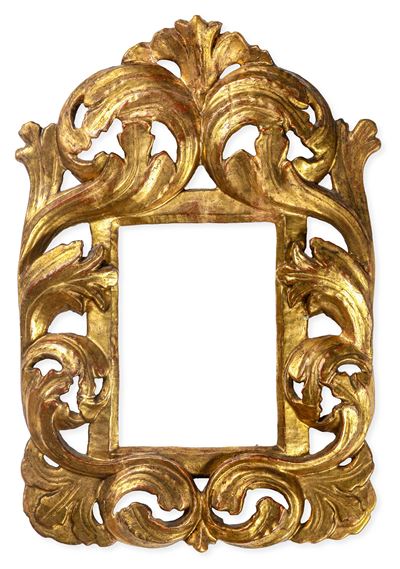 Cornice in Legno Intagliato, Traforato e Dorato. Italia XVII Secolo
