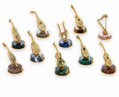 Dieci Segnaposto a Soggetto Musicale. Argenteria Artistica Italiana del XX-XXI Secolo