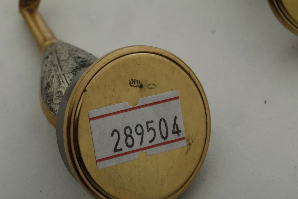 Dieci Segnaposto a Soggetto Musicale. Argenteria Artistica Italiana del XX-XXI Secolo