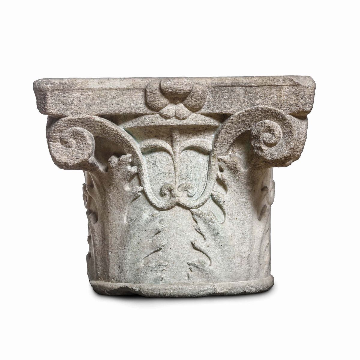 Due Capitelli Compositi. Lapicida Rinascimentale, Italia XV-XVI Secolo