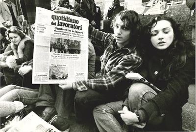 Senza Titolo (quotidiano dei Lavoratori Studenti in Sciopero)