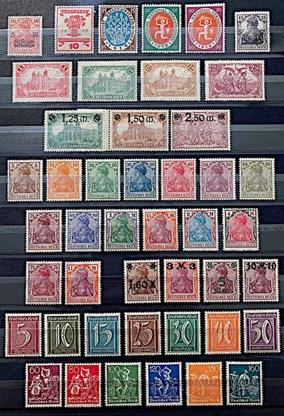 1919/1945, Repubblica di Weimar (1919/1920); Terzo Reich (1933/1945) + P. Aerea, Francobolli di S...