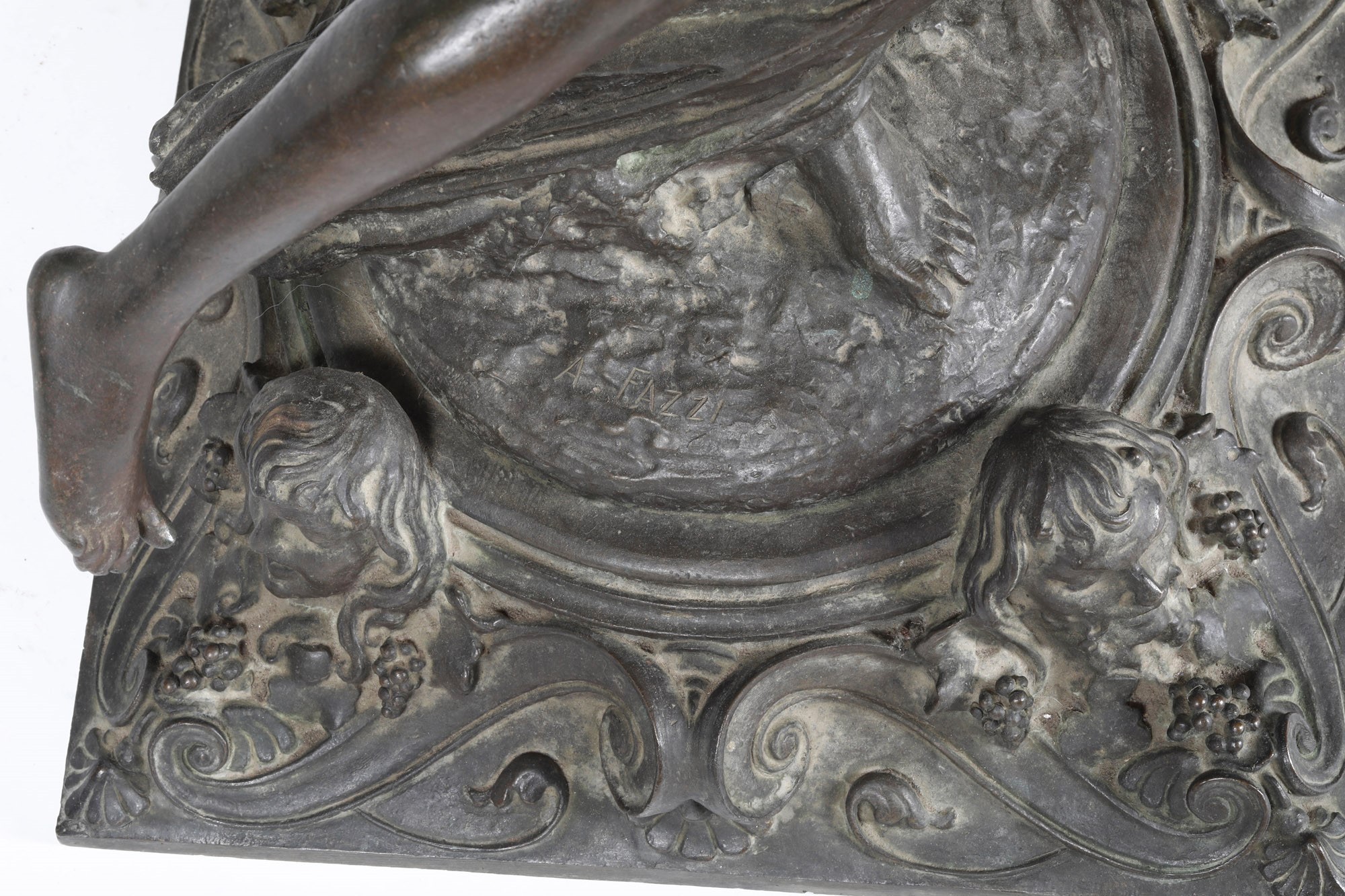 Arnoldo Fazzi - Vasca con Figura Femminile