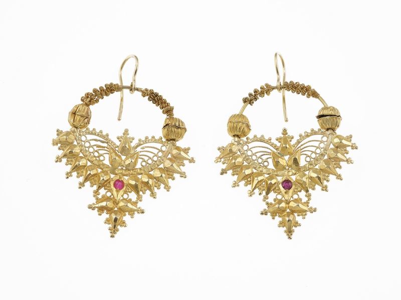 Pair of gold earrings  - Auction Jewels - Cambi Casa d'Aste