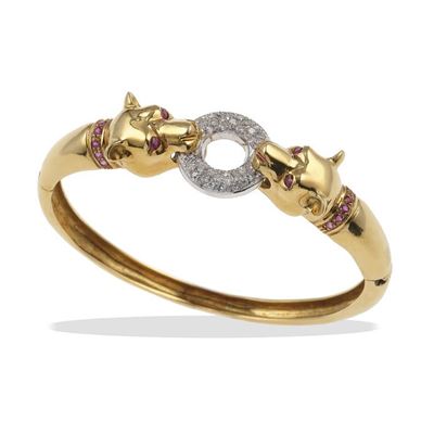Bracciale rigido, montatura in oro 750/1000 con diamanti taglio huit-huit e piccoli rubini