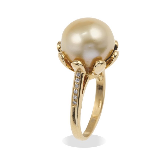 Anello con Perla Coltivata Gold e Piccoli Diamanti
