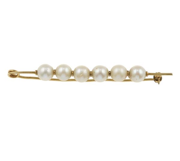Cultured pearl brooch