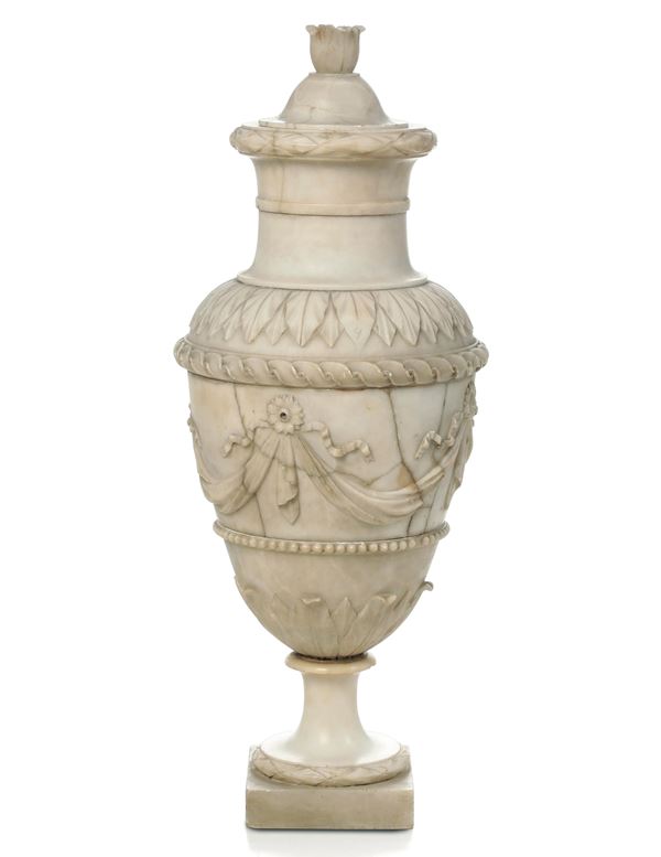 Vaso di gusto neoclassico. Arte toscana del XIX secolo