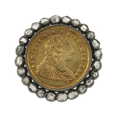 Spilla con Moneta e Rosette di Diamanti
