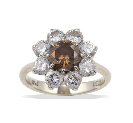 Anello con diamante centrale fancy brown, irradiato, e diamanti a contorno  - Asta Fine Jewellery - Cambi Casa d'Aste