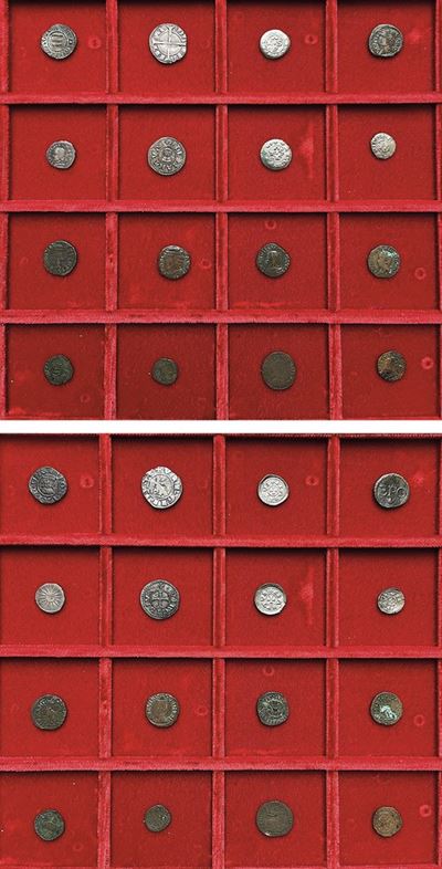 Mantova - XII/XVI Secolo. Lotto di Sedici Monete.