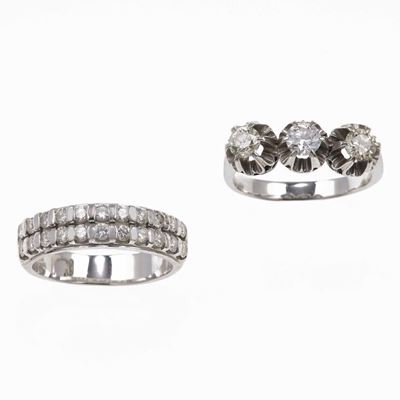 Anello con Tre Diamanti di Vecchio Taglio e Anello con Diamanti Taglio Brillante