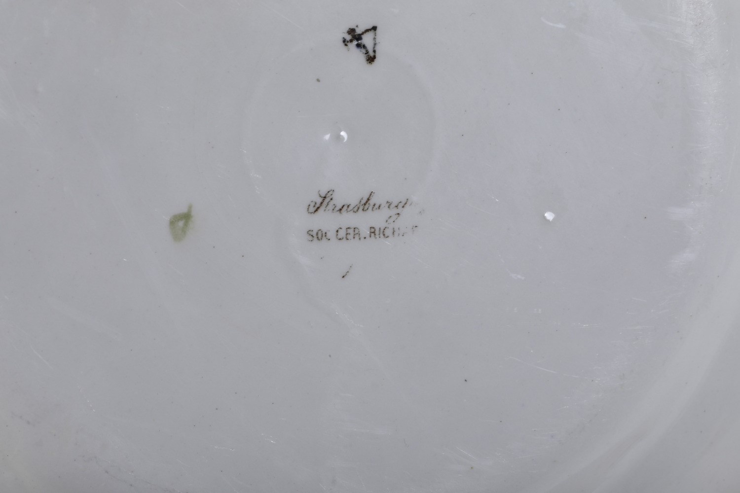Una Zuppiera e Quattro Diversi Piatti.milano, Società Ceramica Richard, Verso la Fine del XIX Sec...