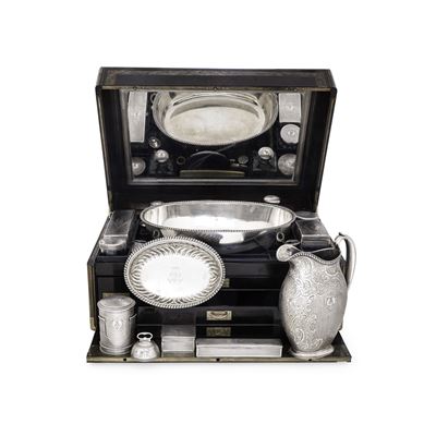 Importante Servizio da Viaggio Entro Custodia in Legno. San Pietroburgo 1824, Saggiatore A. Yasch...