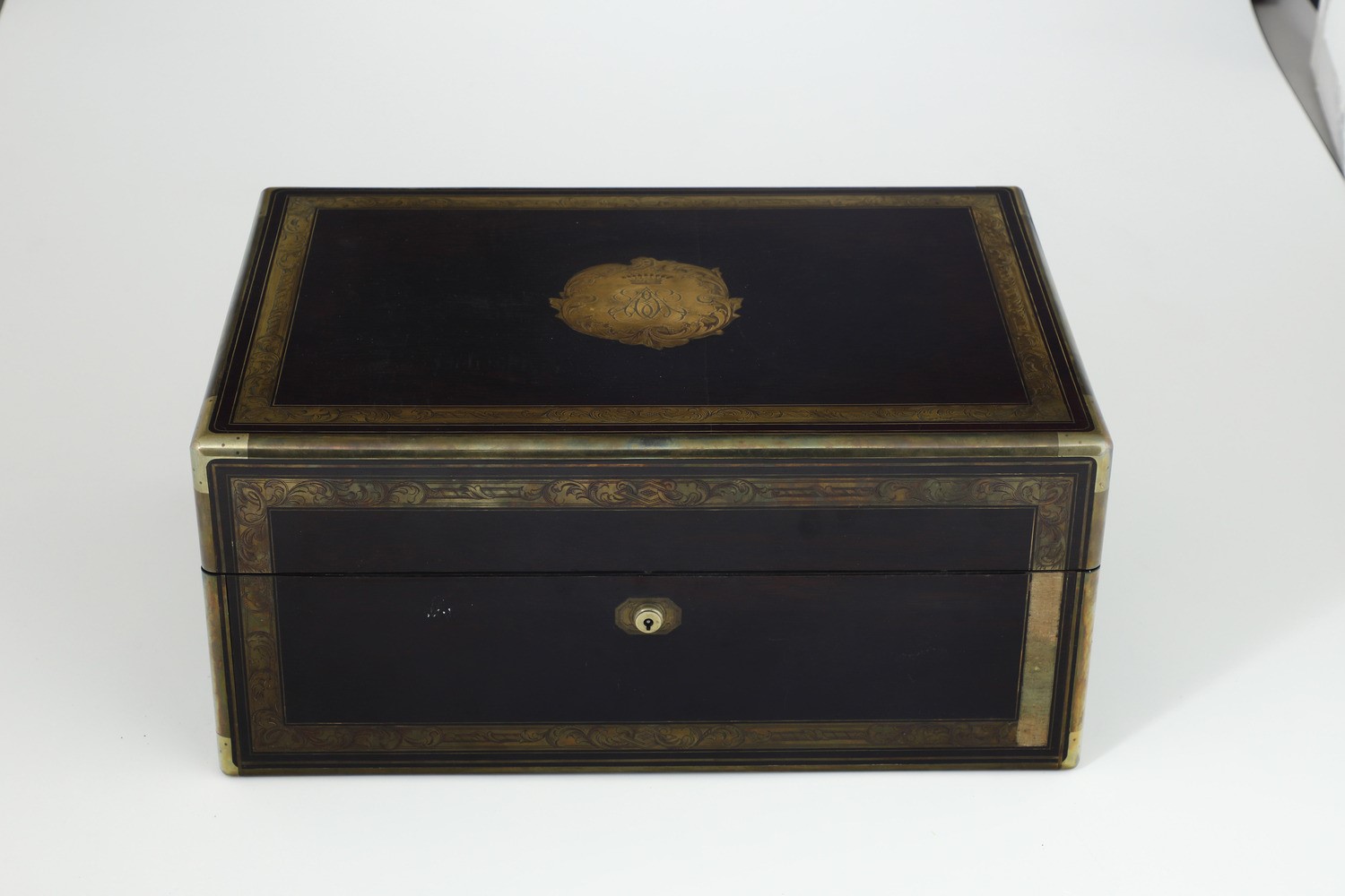 Importante Servizio da Viaggio Entro Custodia in Legno. San Pietroburgo 1824, Saggiatore A. Yasch...