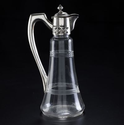 Caraffa con Finimenti in Argento. Manifattura Estera del XX Secolo
