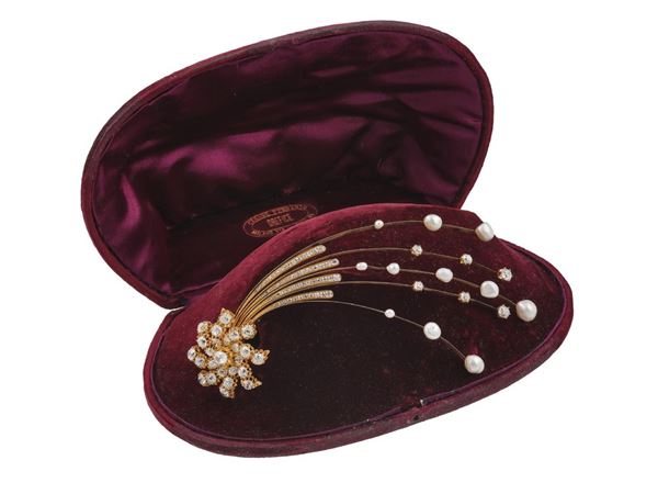 Old-cut diamond and pearl aigrette. Fitted case