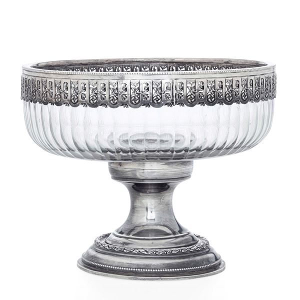 Coppa in argento primo titolo e e vetro molato. Francia, XX secolo. Argentiere Tetard, Parigi