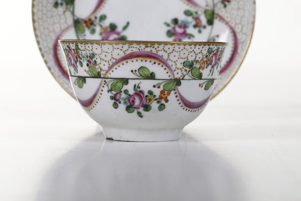 Tazza con Piattinonove, Manifattura Antonibon, Periodo Parolin, 1780-1790 Circa