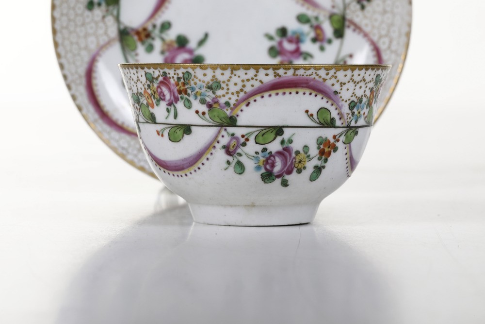 Tazza con Piattinonove, Manifattura Antonibon, Periodo Parolin, 1780-1790 Circa