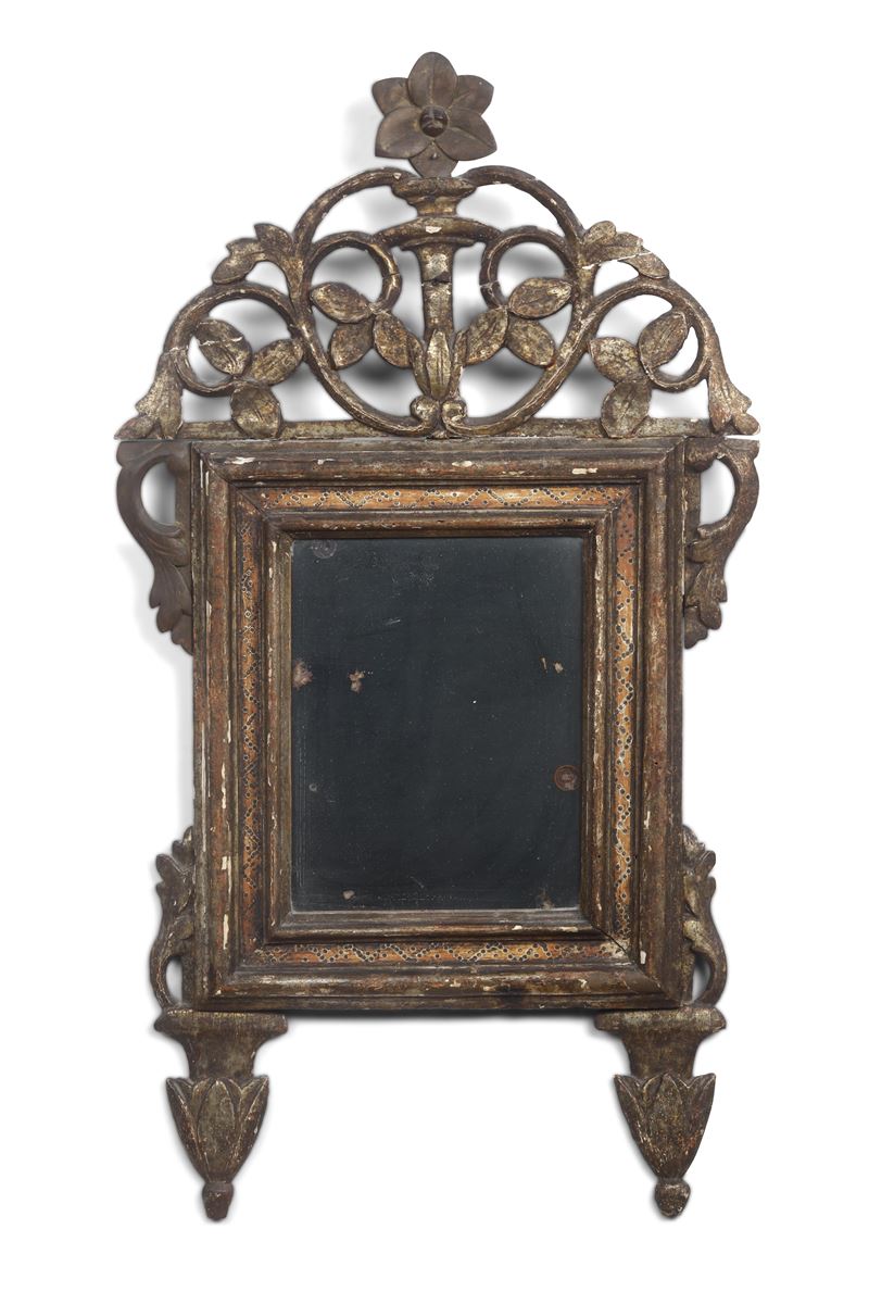 Piccola specchiera in legno intagliato e dorato. XIX secolo  - Auction Antiques and paintings - Cambi Casa d'Aste