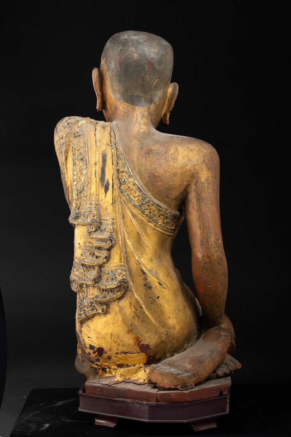 Figura di Monaco in Legno Laccato e Dorato, Thailandia, XIX Secolo