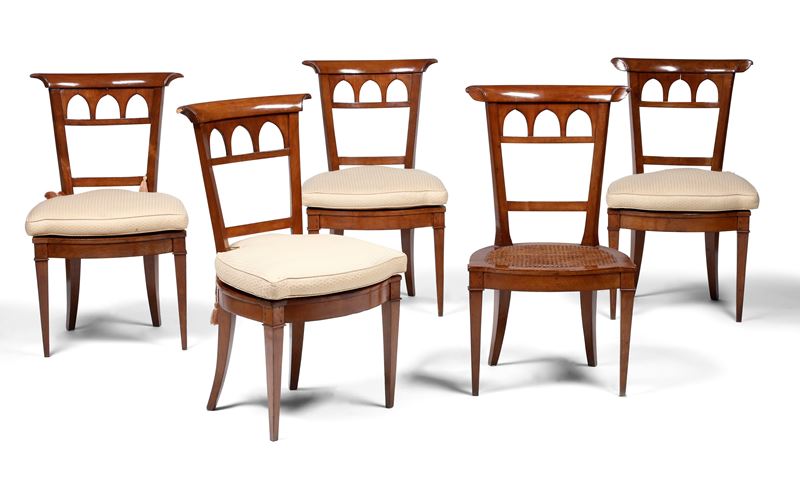 Cinque sedie in legno. XIX secolo  - Asta Antiquariato e dipinti - Cambi Casa d'Aste