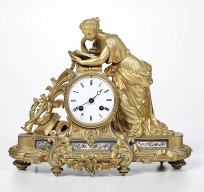 Pendola da Tavolo con Cassa in Bronzo Dorato. XX Secolo