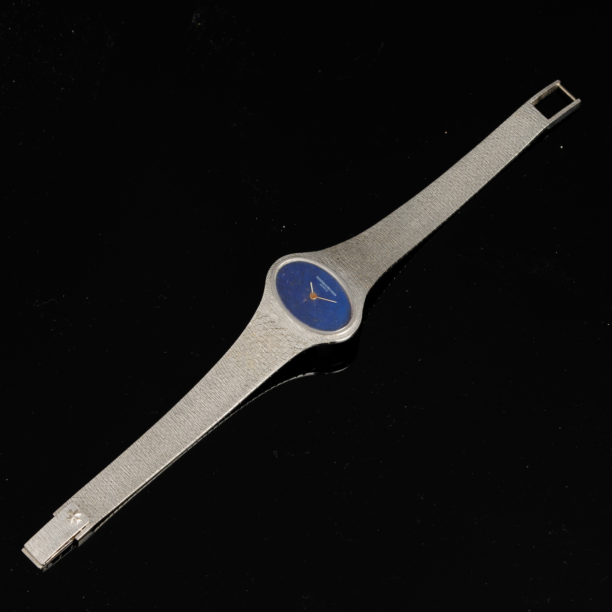 Vacheron & Constantin - Orologio di Forma Ovale Orizzontale in Oro Bianco 18k con Bracciale Integ...