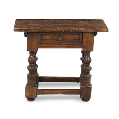 Antico Tavolino in Legno con Gambe Tornite