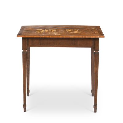 Tavolo Lastronato con Piano Intarsiato. XIX Secolo