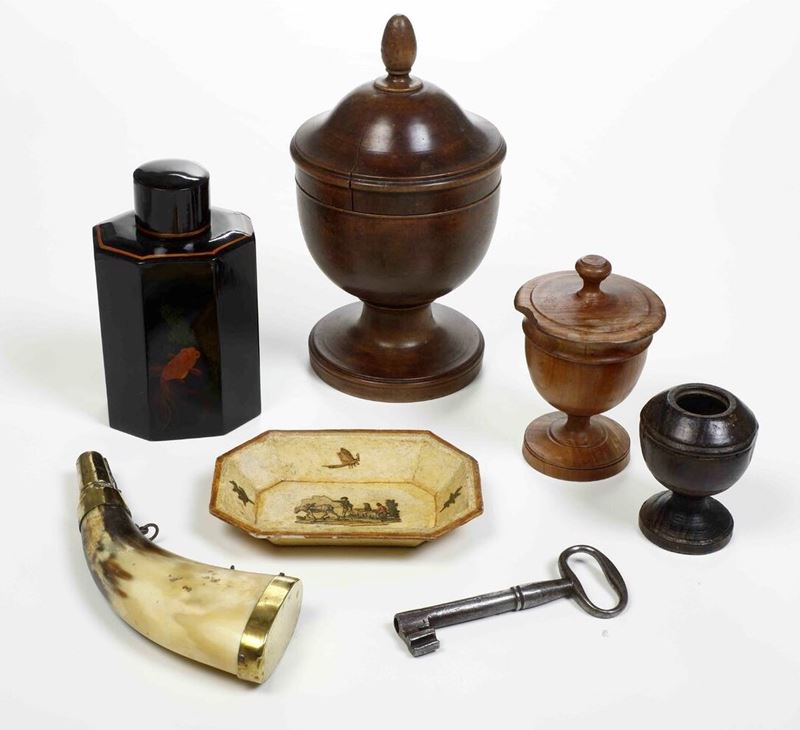 Lotto di oggetti in legno e atri materiali  - Auction Antique - Cambi Casa d'Aste