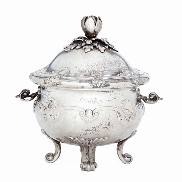 Zuppiera. Manifattura tedesca del XX secolo