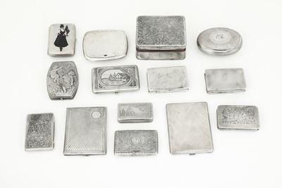 Collezione di 11 Scatole D'argento di Cui Due Manifattura Russa e Tre di Altri Materiali